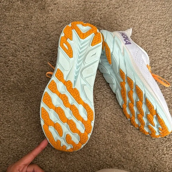 HOKA - Picture 5 of 11